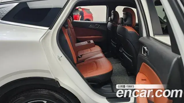 Kia Sportage 2025 — Şəkil 30/34