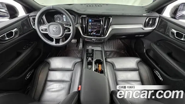 Volvo S60 2022 — ფოტო 12/20