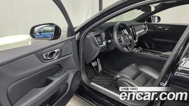 Volvo S60 2022 — ფოტო 6/20