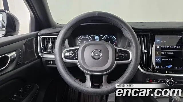 Volvo S60 2022 — ფოტო 2/20
