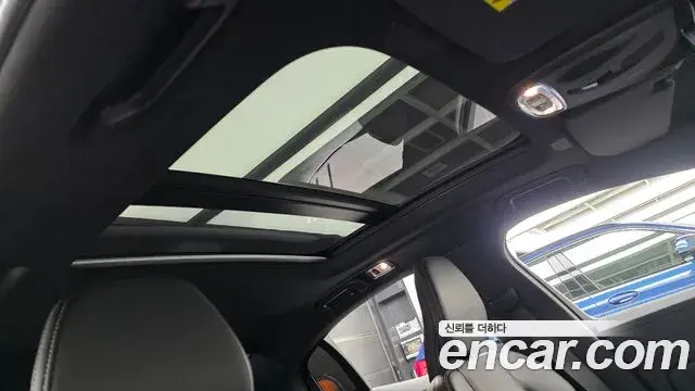 Volvo S60 2022 — ფოტო 18/20