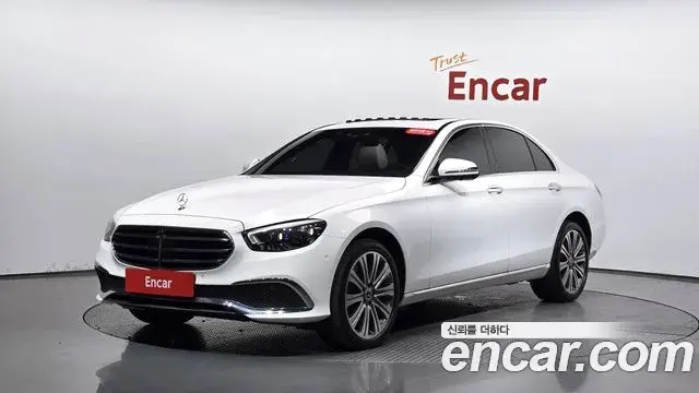 Mercedes-Benz E-Class 2023 — Фото 11/20