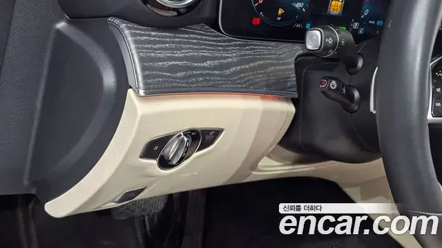 Mercedes-Benz E-Class 2023 — Фото 14/20