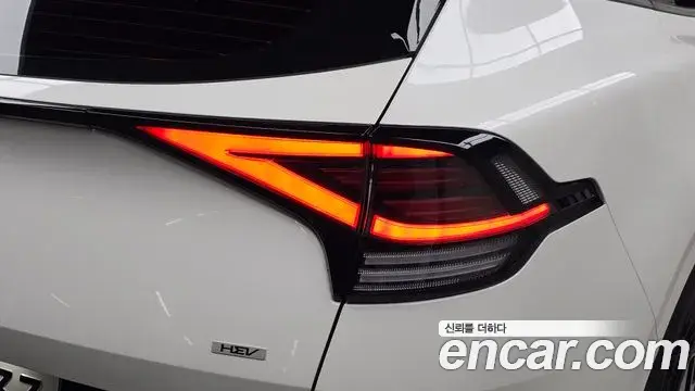 Kia Sportage 2023 — Şəkil 24/31