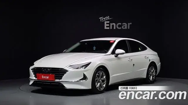 Hyundai Sonata 2021 — Фото 1/20