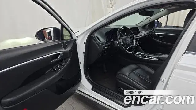 Hyundai Sonata 2021 — Фото 10/20