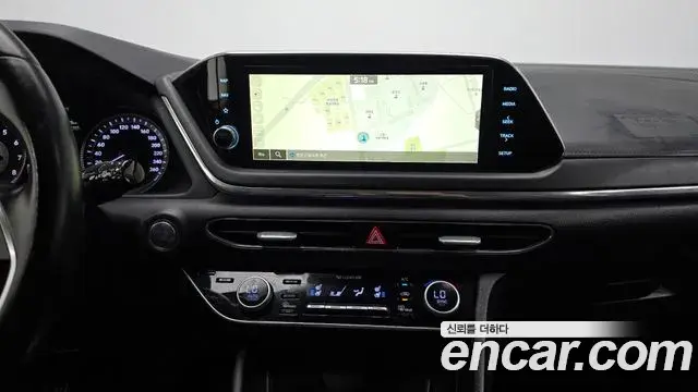 Hyundai Sonata 2022 — Фото 14/20
