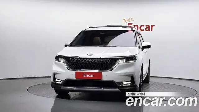 Kia Carnival 2021 — Фото 3/20