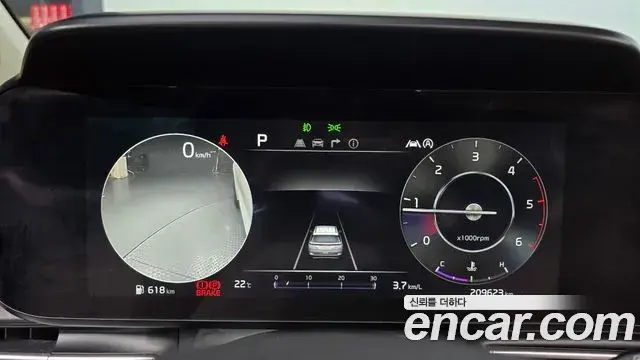 Kia Carnival 2021 — Фото 8/20