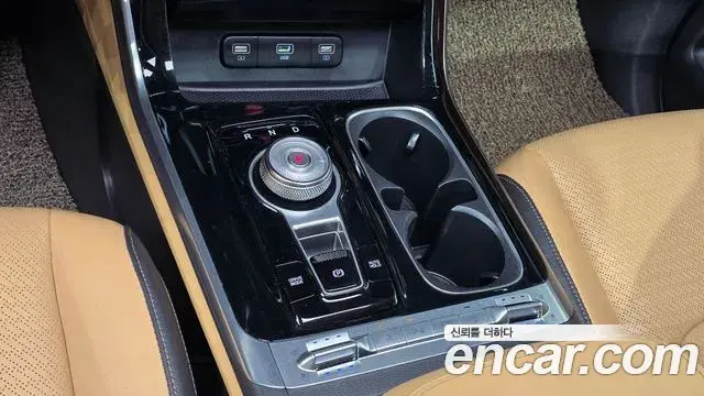 Kia Carnival 2021 — Фото 9/20