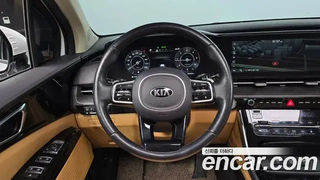 Kia Carnival 2021 — Фото 13/20