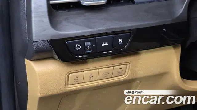 Kia Carnival 2021 — Фото 14/20