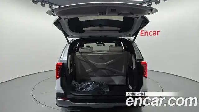 Kia Carnival 2024 — Şəkil 1/36