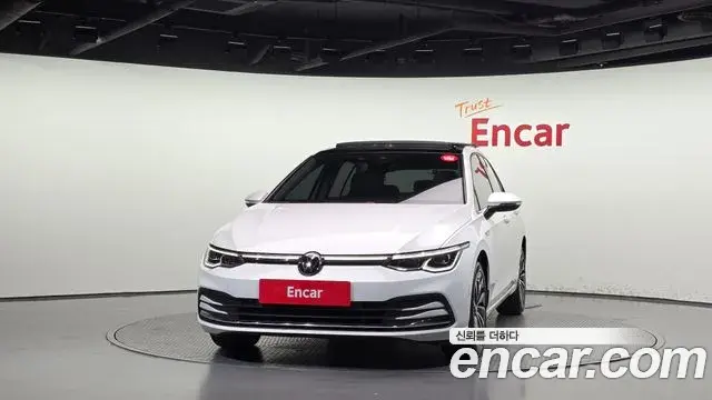 Volkswagen Golf 2022 — Photo 11/20