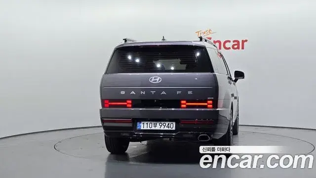 Hyundai Santa Fe 2024 — Фото 4/20