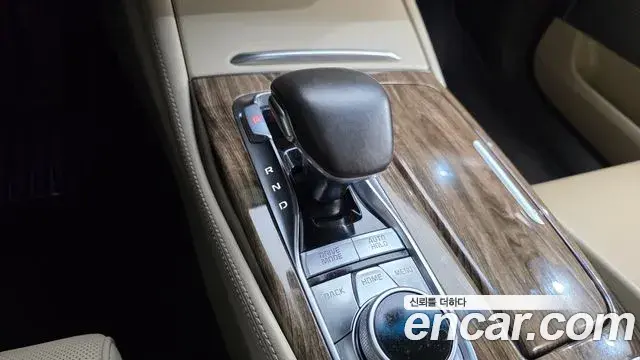 Kia The K9 2019 — Photo 7/35