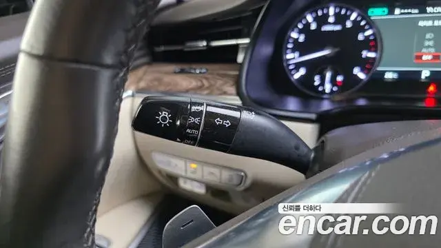 Kia The K9 2019 — Photo 8/35