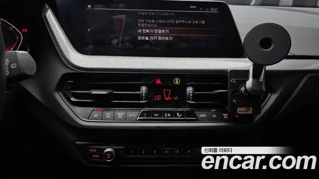 BMW 1 Series 2021 — Фото 13/20