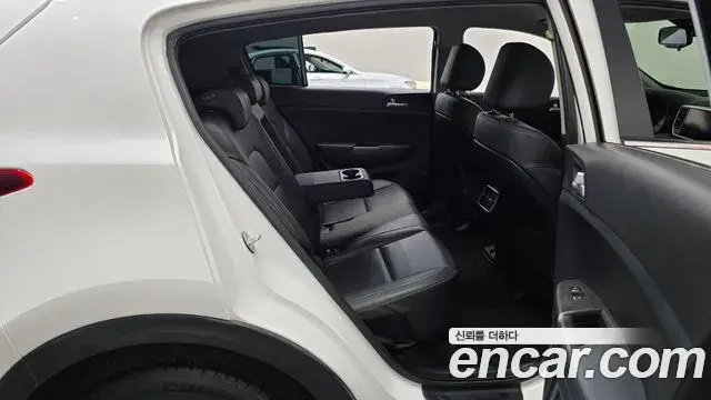 Kia Sportage The Bold 2019 — Фото 11/20