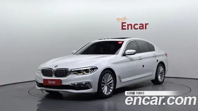 BMW 5 Series 2018 — Фото 1/20