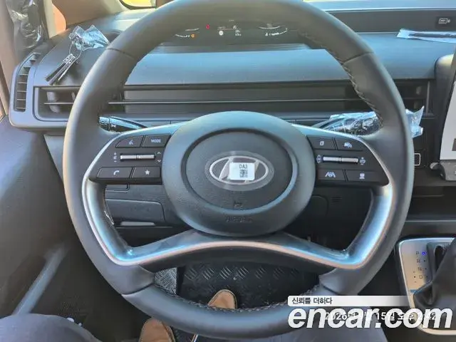 Hyundai Staria 2025 — Фото 11/18