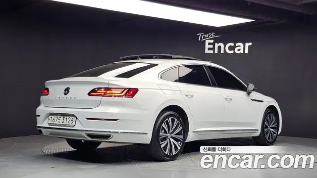Volkswagen Arteon 2019 — Фото 2/20