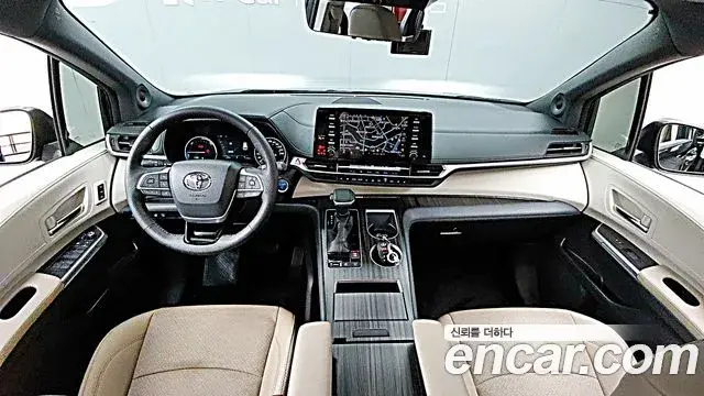 Toyota Sienna 2021 — Şəkil 10/20