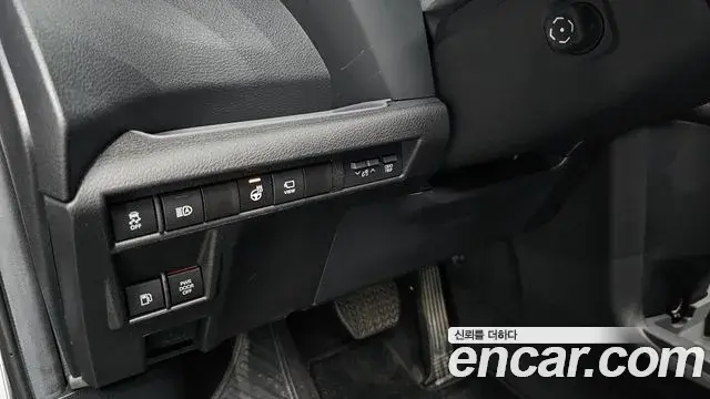 Toyota Sienna 2025 — ფოტო 19/39