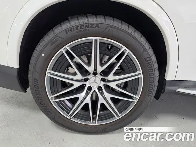 Mercedes-Benz GLC-Class 2026 — Фото 4/18