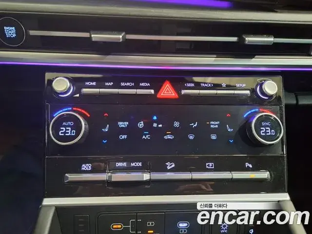 Hyundai Santa Fe 2023 — Фото 13/20