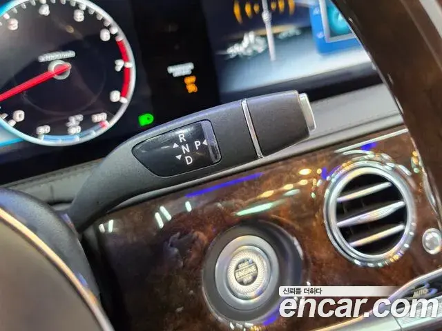 Mercedes-Benz S-Class 2019 — Фото 8/20