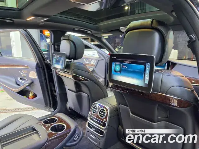 Mercedes-Benz S-Class 2019 — Фото 18/20