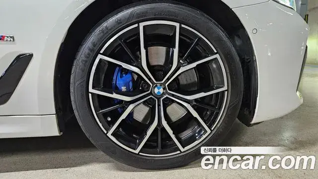 BMW 5 Series 2023 — Фото 4/20