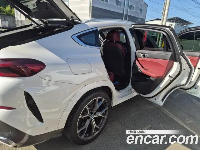 BMW X6 2020 — Фото 13/14