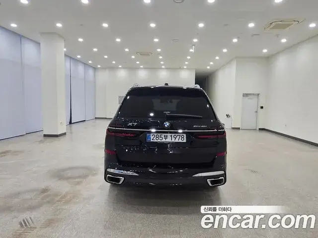BMW X7 2025 — Photo 3/20