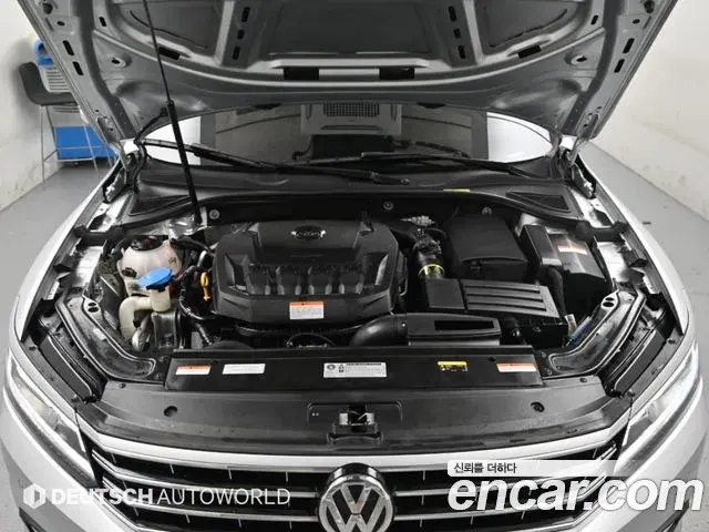 Volkswagen Passat 2018 — Şəkil 15/20