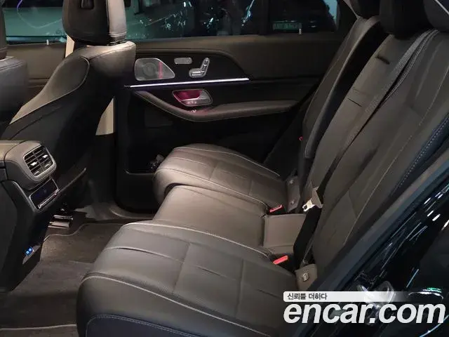 Mercedes-Benz GLE-Class 2026 — Фото 10/10