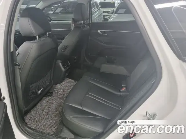 Hyundai Sonata 2022 — Фото 10/20
