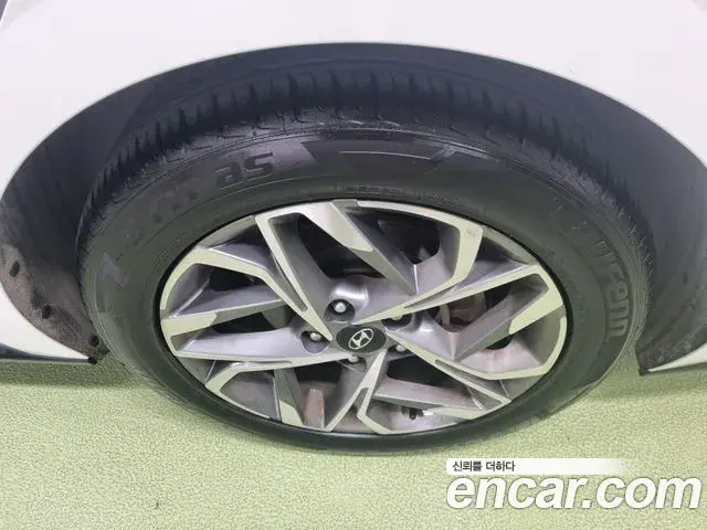 Hyundai Sonata 2022 — Фото 18/20