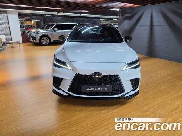 Lexus RX500h 2025 — Photo 4/18