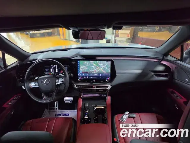 Lexus RX500h 2025 — Photo 17/18