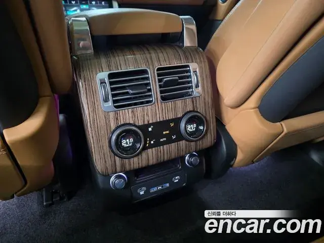 Land Rover Range Rover 2022 — Фото 11/20