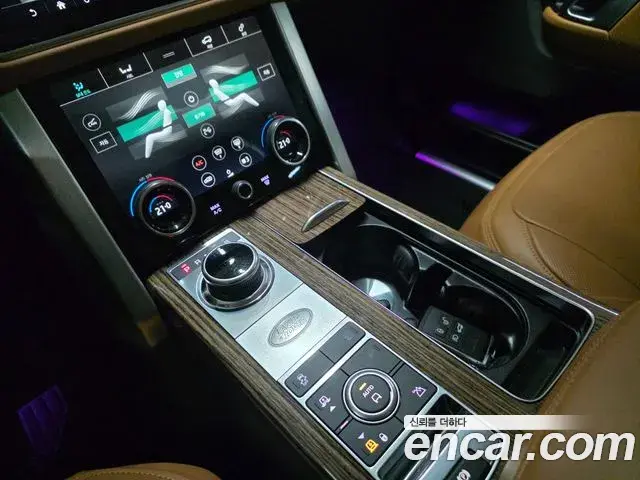 Land Rover Range Rover 2022 — Фото 19/20