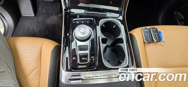 Kia Carnival 2022 — Фото 10/20