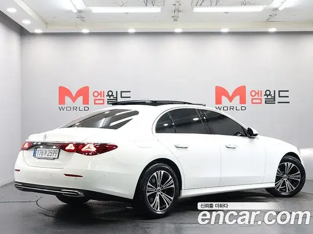 Mercedes-Benz E-Class 2025 — Фото 1/20