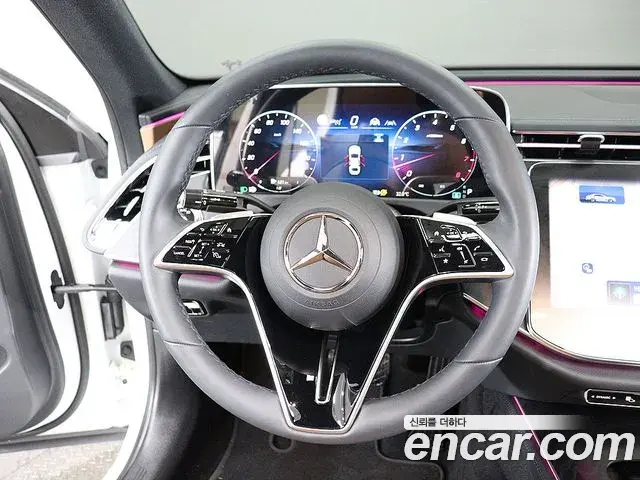 Mercedes-Benz E-Class 2025 — Фото 7/20