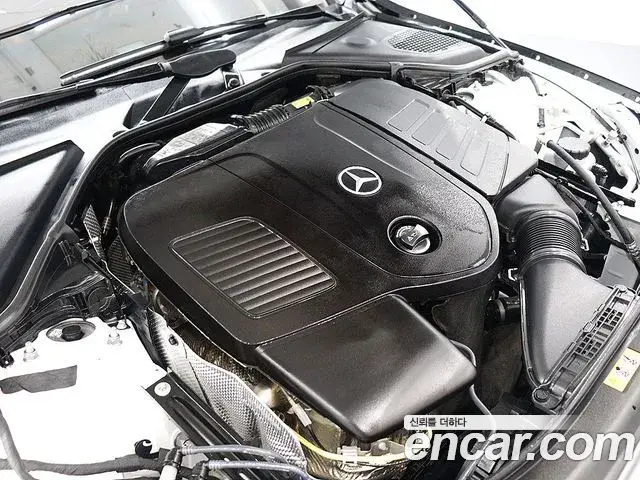Mercedes-Benz E-Class 2025 — Фото 13/20