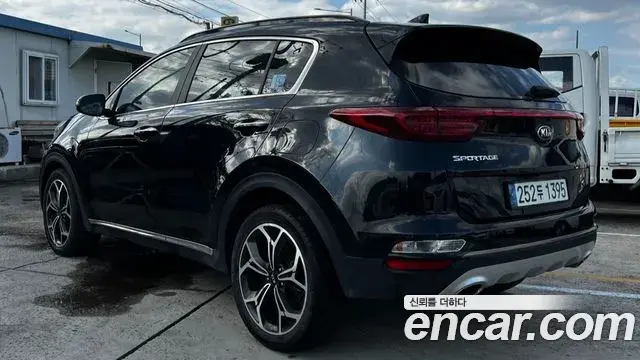 Kia Sportage The Bold 2021 — Фото 1/20