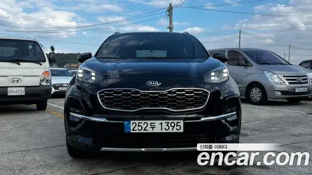 Kia Sportage The Bold 2021 — Фото 2/20