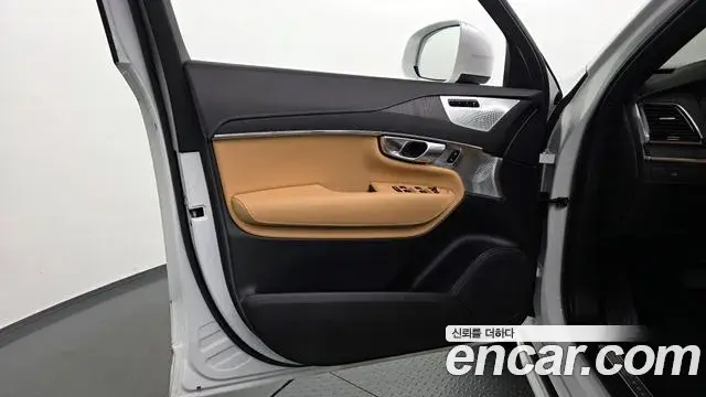 Volvo XC90 2023 — Şəkil 12/34